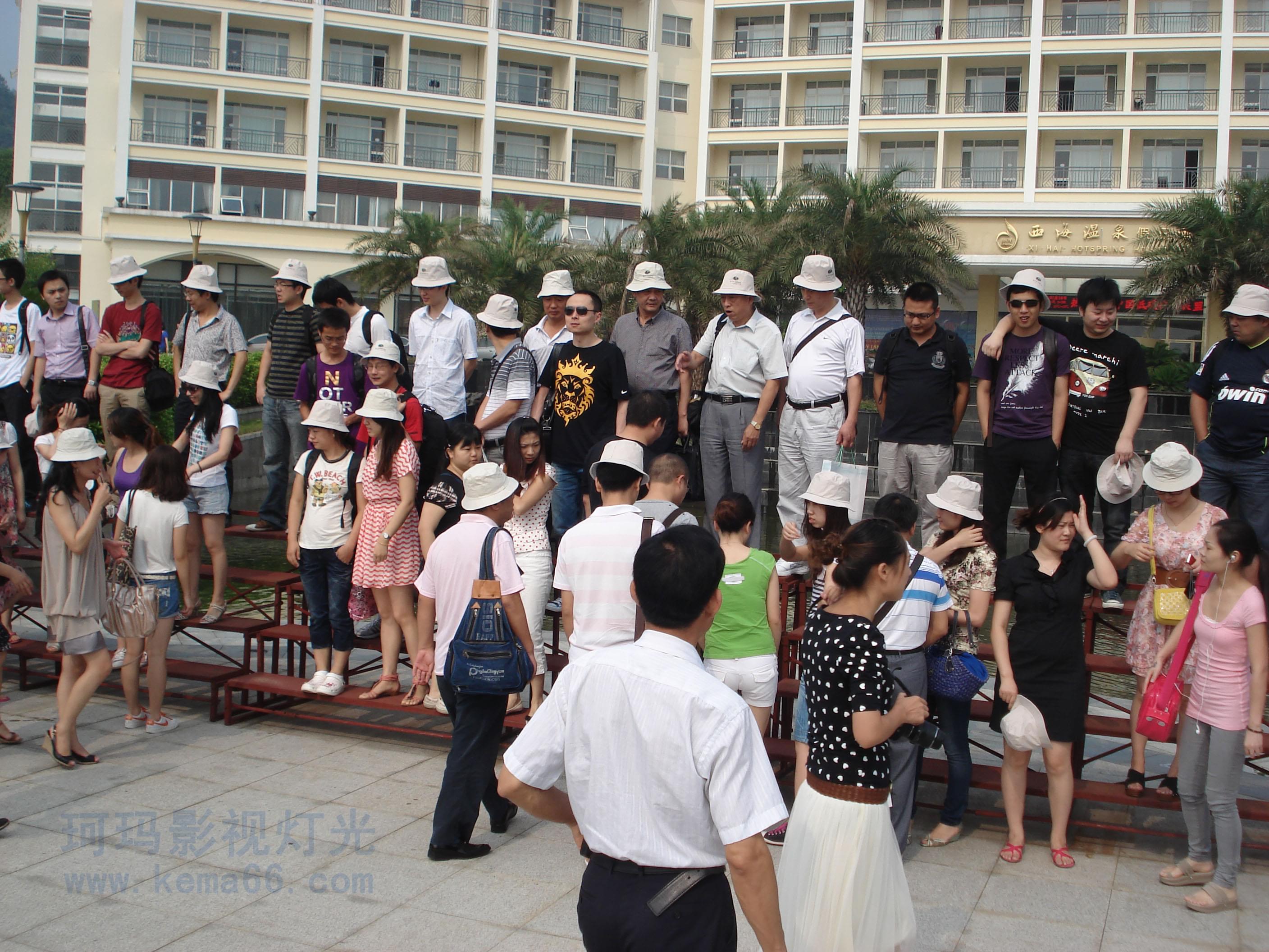 百度西海温泉夏季两日游湖北站全体合影